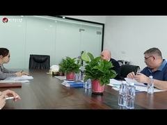 زيارة العملاء لآلة تصنيع الكابلات الداخلية الخارجية FTTH 1-12 النوى